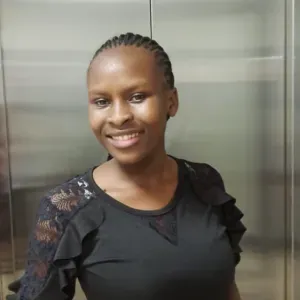 Babysitter looking for a job in Pas de Calais