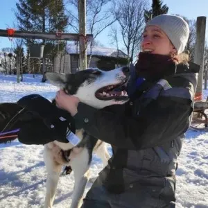 Étudiante souvent disponible