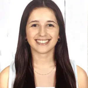 Babysitter disponível ocasionalmente na área de Lisboa!