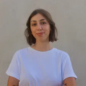 Fazer companhia e ajudar idosos