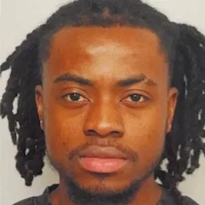 Babysitter sérieux et responsable – Disponible a Reims 