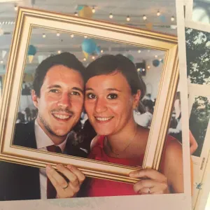 Je cherche une baby-sitter à domicile