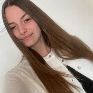 Baby-sitter expérimentée a La Gorgue 
