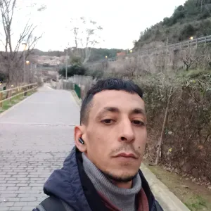 Empleado de limpieza en Abrera. Jardinería