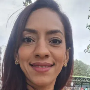 Babysitter com experiência. Amadora, Lisboa.