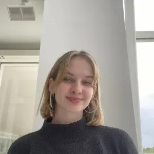 Garde d'enfants- Étudiante en pharmacie 