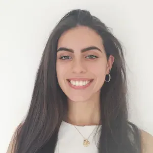 Babysitter com experiência em Sintra 🌞