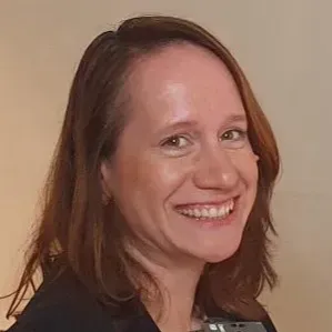 Je recherche une baby-sitter