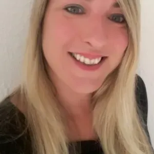 Cuidadora de perros en Roses