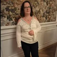 ancienne assistante maternelle recherche garde a domicile 