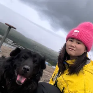 A sunny and energetic girl like play with kids.