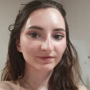 Recherche une auxiliaire de vie