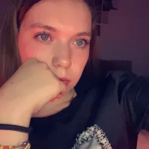 Baby-sitter étudiante qui adore les enfants !