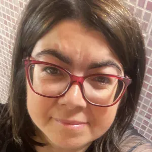 Cerco lavoro come stiratrice a Cagliari