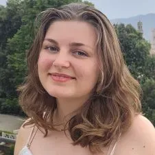 Alexandra, baby-sitter sérieuse sur Paris