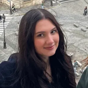 Baby-sitter expérimentée à Paris