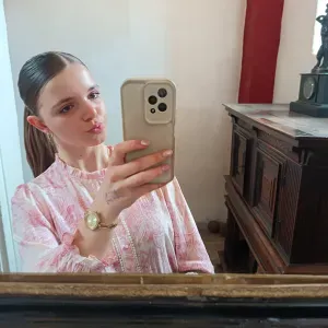 Baby sitter expérimentée à Plaine du Forez