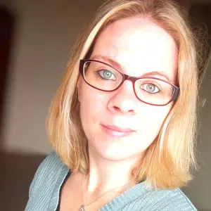 Mère au foyer & Agent d'entretien 