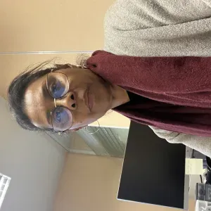 GARDE D'ENFANTS BABYSITTING OU SORTIES D'ÉCOLE 