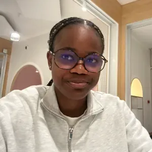 Étudiante sérieuse disponible pour garde d'enfants à Lille