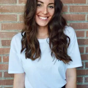 Maestra y cuidadora disponible para verano