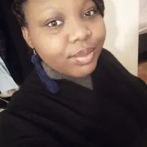 Étudiante expérimentée cherche garde d'enfants