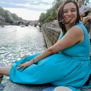 Musicienne baby - sitter dans le 77 