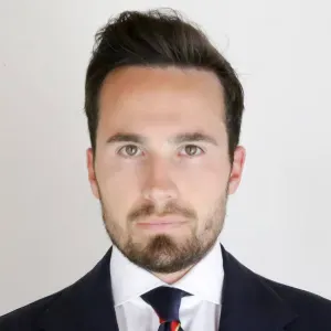 Cerco addetta alle pulizie per struttura ricettiva a Garda