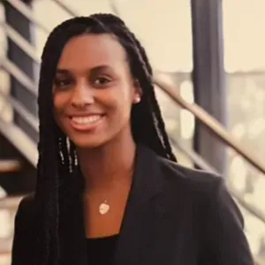 Sérieuse mais cool 😎 baby-sitter expérimenté 😉