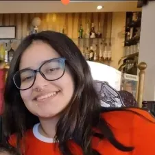 Niñera con disponibilidad inmediata 