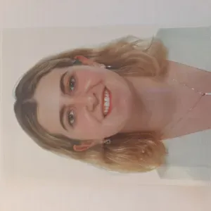 estoy buscando trabajo como cuidadora de niños, recados etc