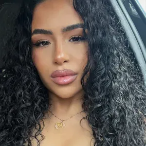 Dame de Compagnie énergie positive et bienveillante 