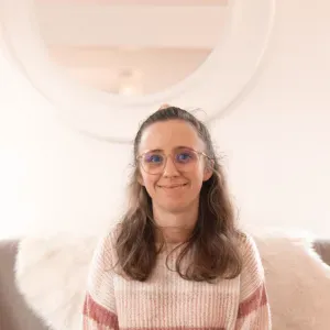 Céline, Baby-sitter sur Paris 