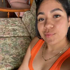 Baby-sitter avec expérience à parid