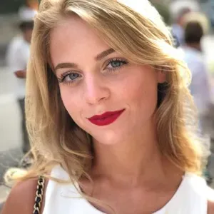 Baby-sitter disponible en Ile de France 