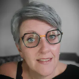 Auxiliaire de Vie-Diplômée Aide Soignante