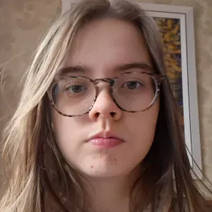 Baby-sitter disponible à Rouen