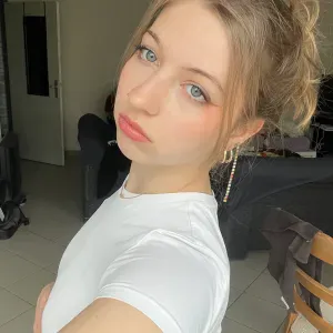 Baby-sitter dans Binche et ses alentours.