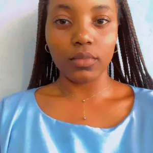 Empregada de Lim em Lisboa tenho experiência a mais de 3y