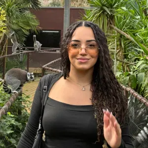 Baby sitter com experiência em Cascais 