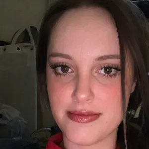Baby sitter diplômée disponible 