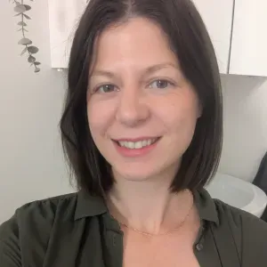 Ancienne AESH dispo pour de l'aide aux devoirs