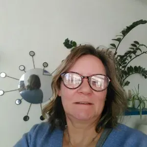 Cherche des heures de m'enage.