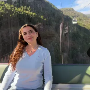 Babysitter com experiência na zona de Lisboa e Margem Sul