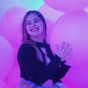 Une amoureuse des animaux vivant à la campagne 