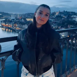 Explicadora empenhada no Porto