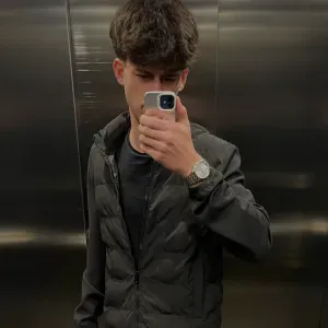 Homme de ménage sur Pamiers, 17 ans