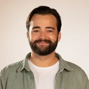 I'm looking for a petsitter near me