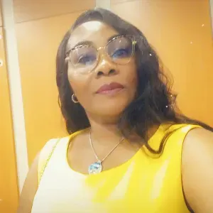 Femme de ménage responsable, consciencieuse, et disponible.