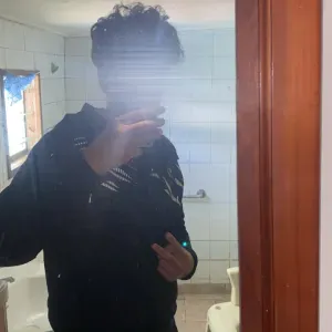 Homme de ménage à la réunion très demander.